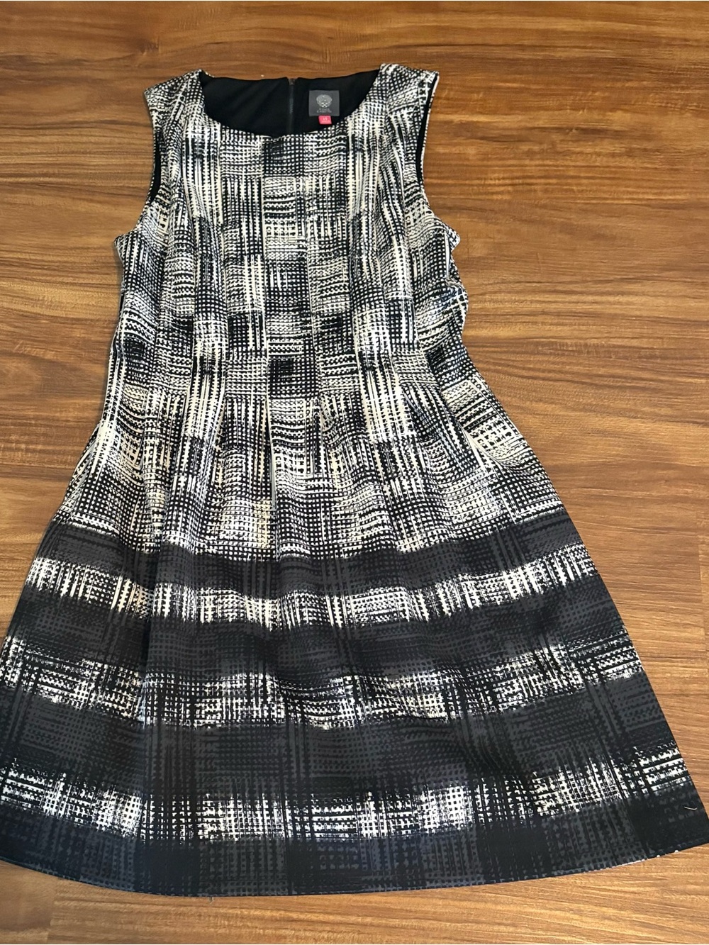 Vince Camuto Black and White Sleeveless Fit & Flare Dress